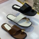 Mule plat motif doré T005