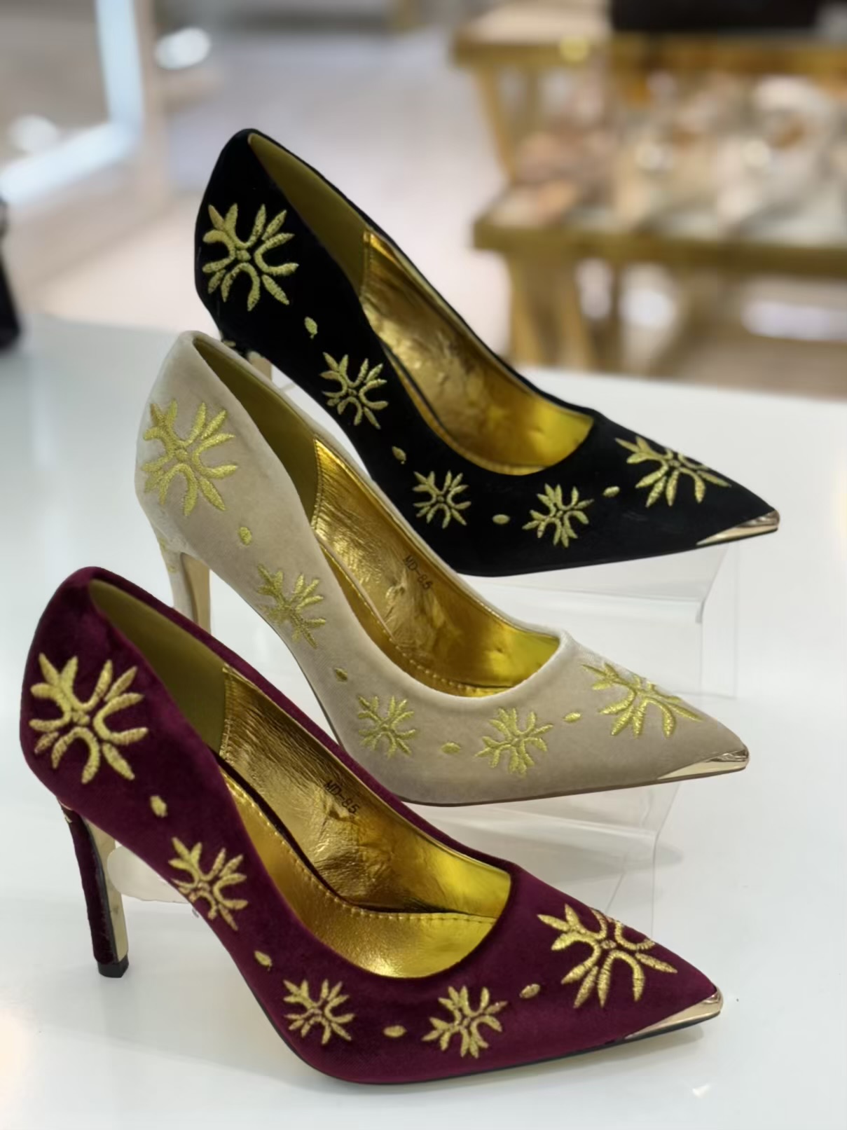 IMG_2228-compressed Soulier sandale / MD-85 – Image 1