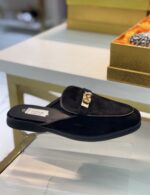 Mule / L008 – Image 2