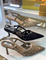 Soulier sandale / 6-723-2