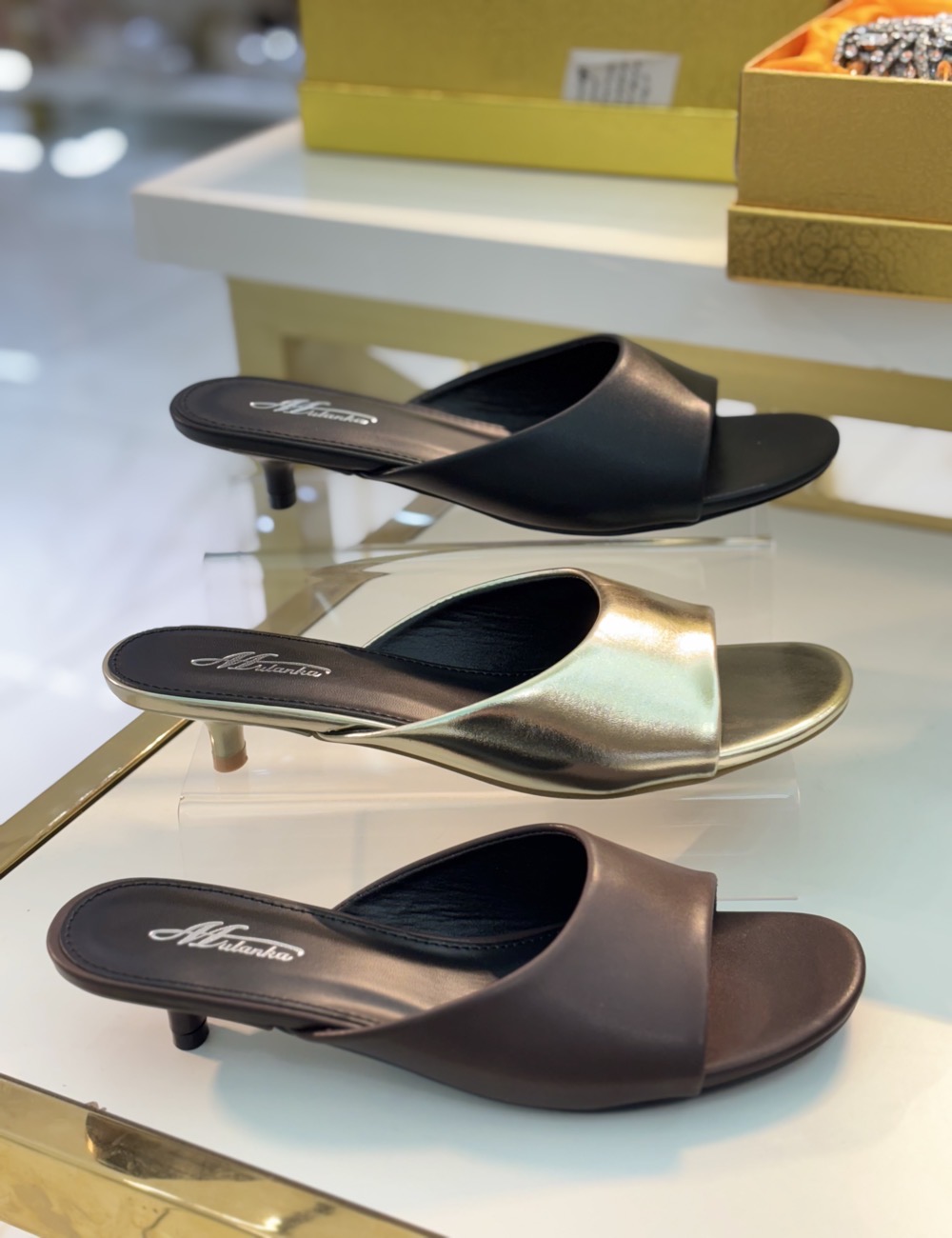 IMG_3366 Sabot / CIC-396 – Image 1