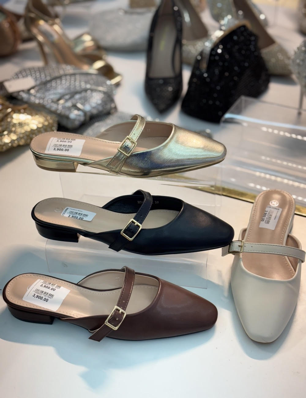 unnamed MULE NOUVELLE COLLECTION / H8-1258E – Image 1